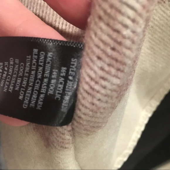 Sanctuary Poncho Top - Picture 7 of 9